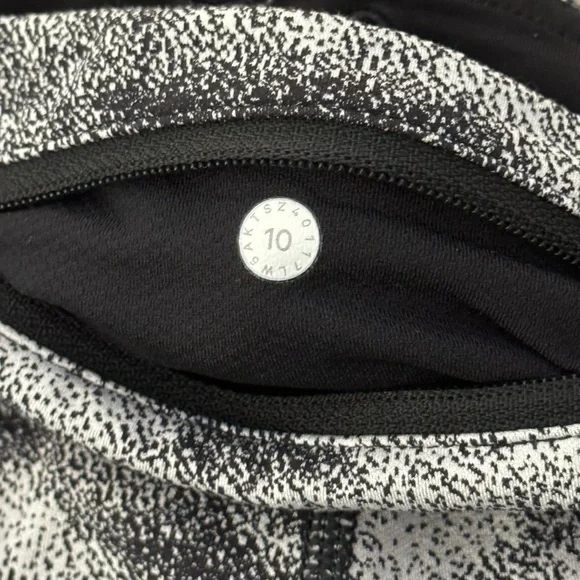 Lululemon Speed Tight V Power Luxtreme Hazy Days Black White / Black Size 10 - Picture 5 of 10